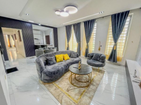 Fully Furnished Luxury 2bedroom Apartment